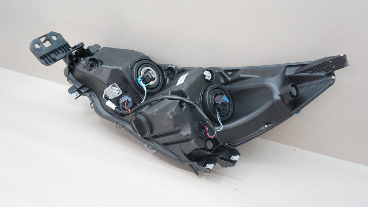2018-2019 SUBARU LEGACY OUTBACK FRONT RIGHT PASSENGER SIDE HEADLIGHT OEM