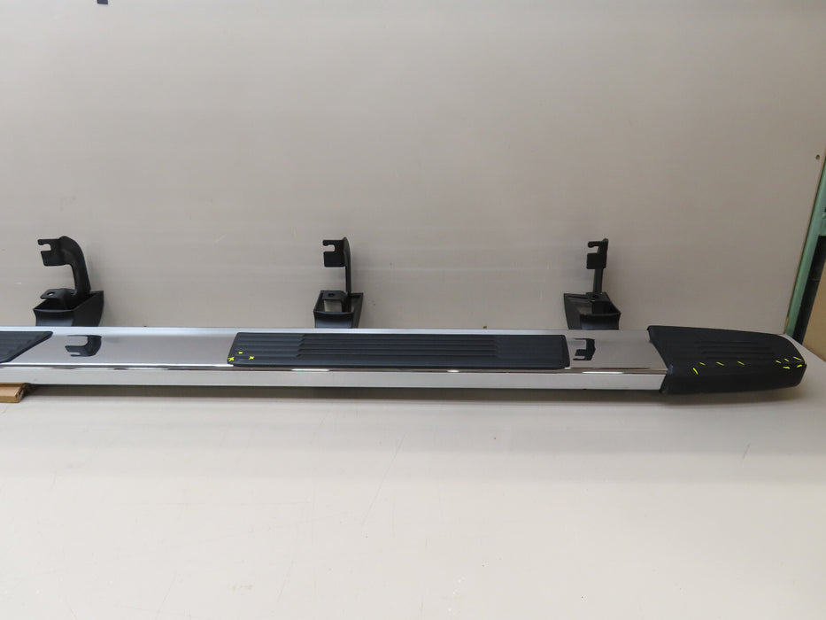 2019-2022 GMC SIERRA 1500 RIGHT PASSENGER SIDE RUNNING BOARD CREW CAB OEM