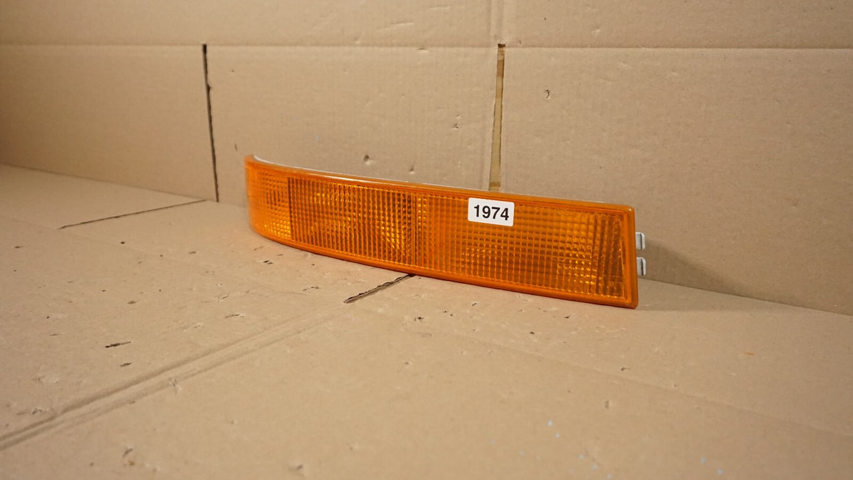 2003-2020 CHEVROLET EXPRESS GMC SAVANA RIGHT RH PASSENGER TURN SIGNAL LIGHT OEM