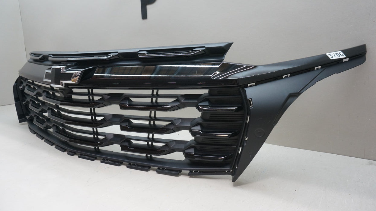 2024-2026 CHEVROLET EQUINOX FRONT GRILL GRILLE GM704.2Y0.1 OEM