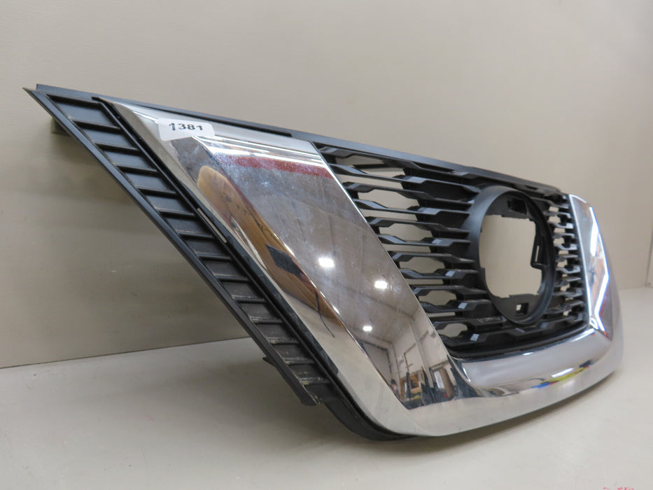 2017-2020 NISSAN ROGUE FRONT RADIATOR GRILL GRILLE OEM