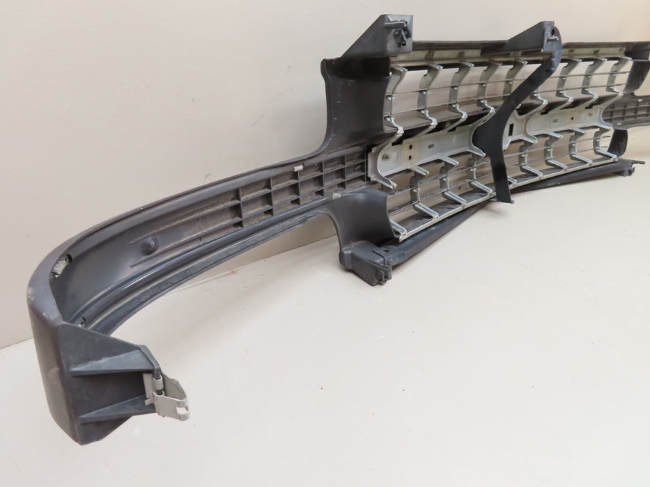 2000-2006 CHEVROLET Suburban Tahoe FRONT GRILL GRILLE OEM