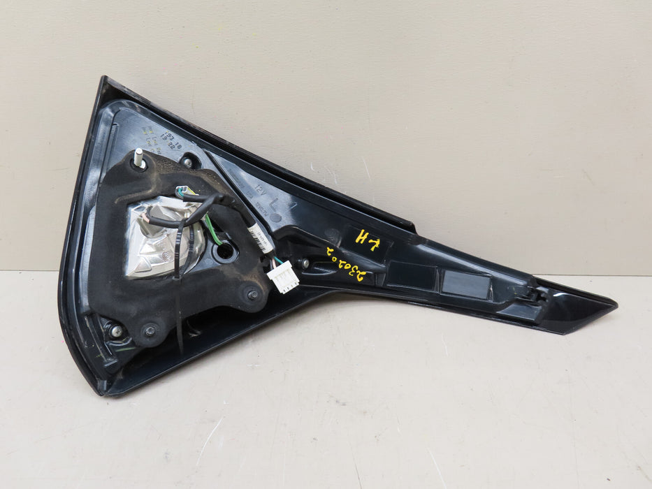 2015-2018 NISSAN MURANO REAR RIGHT OUTER TAIL LIGHT OEM