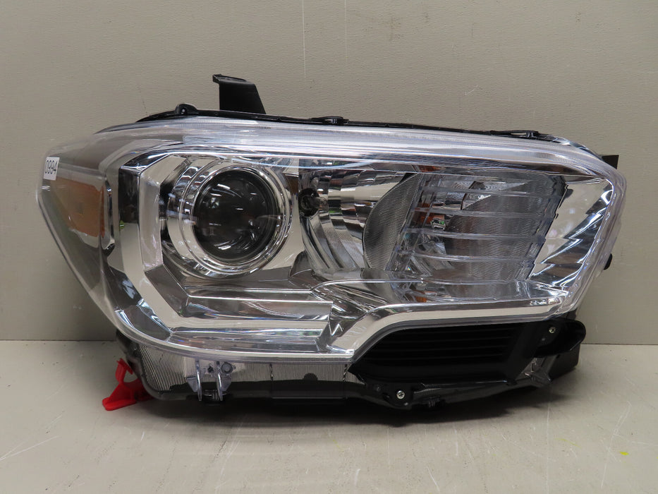 2016-2021 TOYOTA TACOMA FRONT RIGHT PASSENGER SIDE HEADLIGHT HALOGEN OEM W/O LED