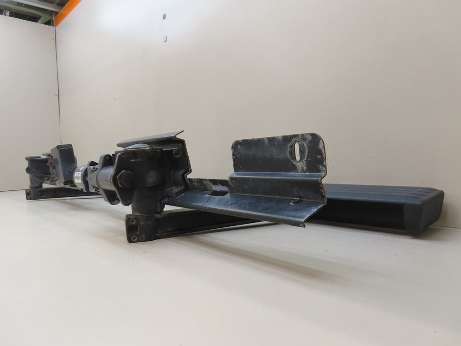 2020-2023 CHEVROLET/GMC SILVERADO SIERRA 1500 RIGHT POWER RUNNING BOARD OEM
