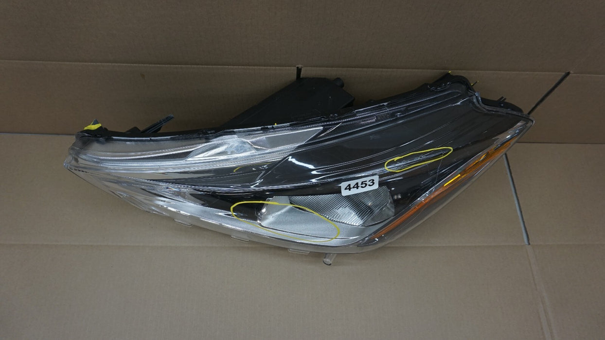 2017-2019 NISSAN KICKS FRONT LEFT DRIVERS SIDE HEADLIGHT HALOGEN OEM 17 18 19