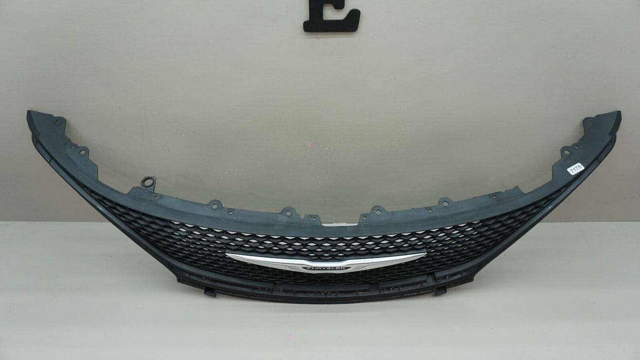 2017-2020 CHRYSLER PACIFICA FRONT UPPER MAIN GRILLE 68243485AC OEM 17 18 19 20