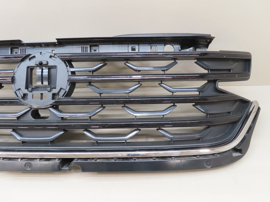 2024 VOLKSWAGEN ATLAS CROSS SPORT R-LINE FRONT RADIATOR GRILL GRILLE OEM