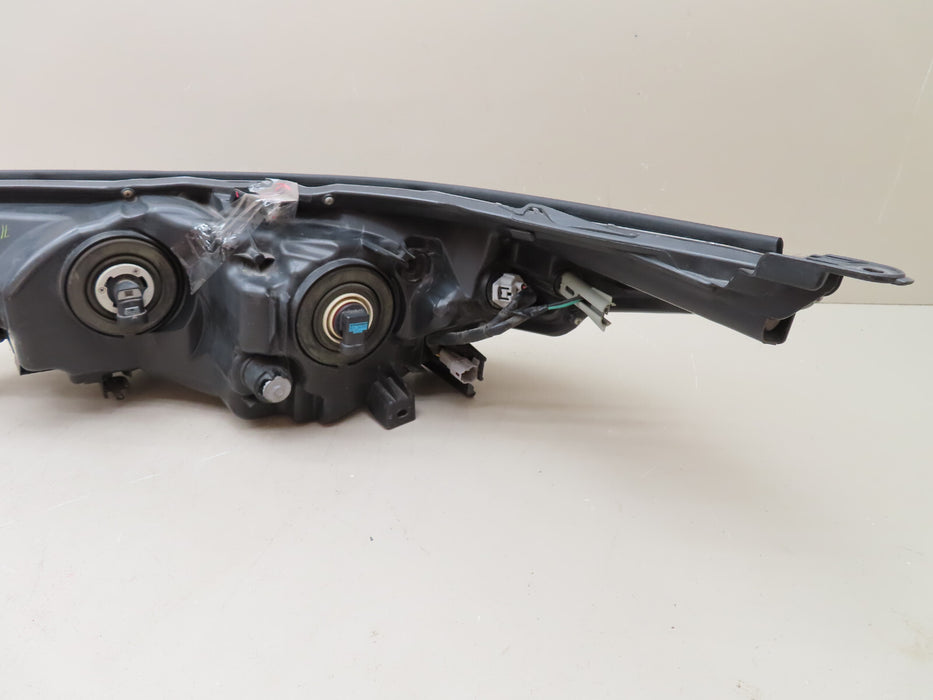 2014 2015 2016 Toyota Highlander RIGHT HALOGEN HEADLIGHT LAMP OEM
