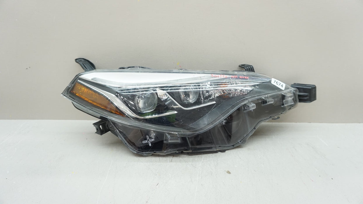 2017-2019 TOYOTA COROLLA FRONT RH RIGHT PASSENGER SIDE HEADLIGHT OEM