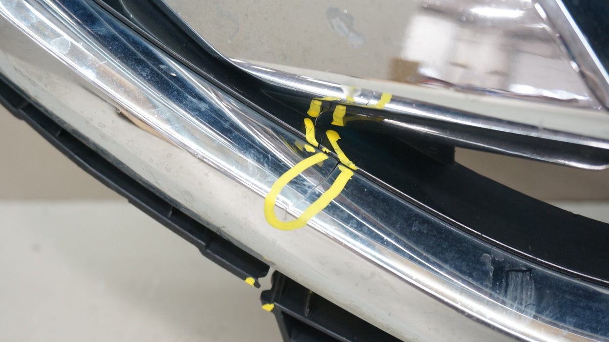 2018-2021 GMC TERRAIN FRONT RADIATOR GRILLE GRILL 23196294 OEM