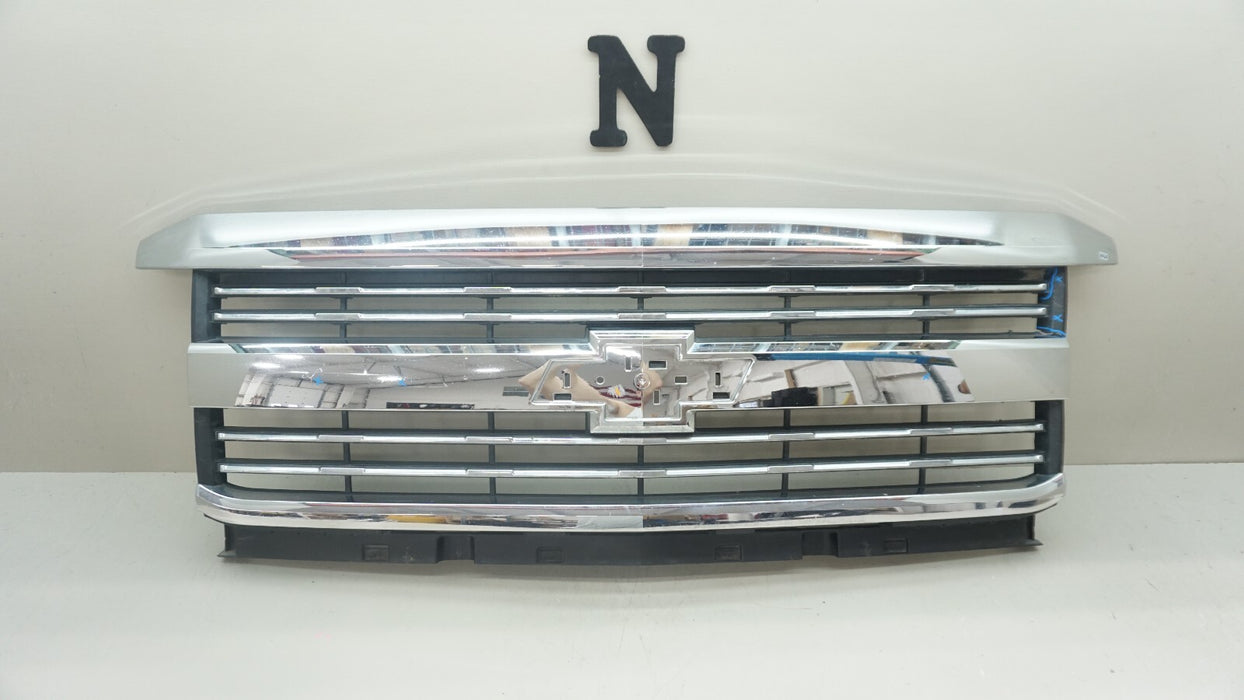 2015-2019 CHEVROLET SILVERADO 2500 3500 FRONT RADIATOR GRILLE OEM 22796386