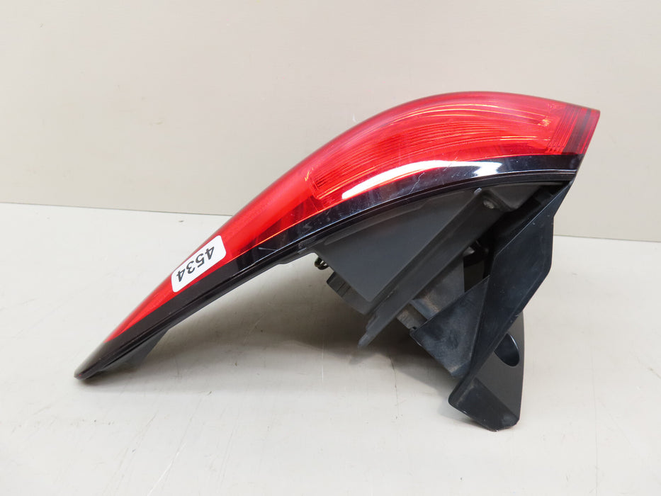 2016-2018 HONDA HRV HR-V REAR RIGHT PASSENGER OUTER TAIL LIGHT OEM