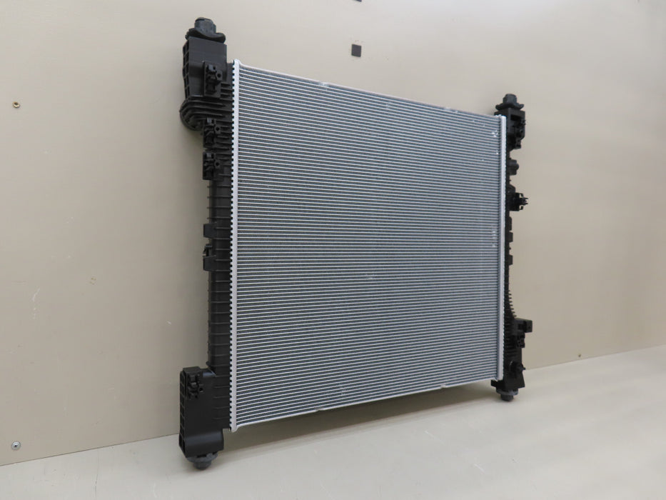 2021-2024 JEEP GRAND CHEROKEE L FRONT RADIATOR OEM 68488315AC