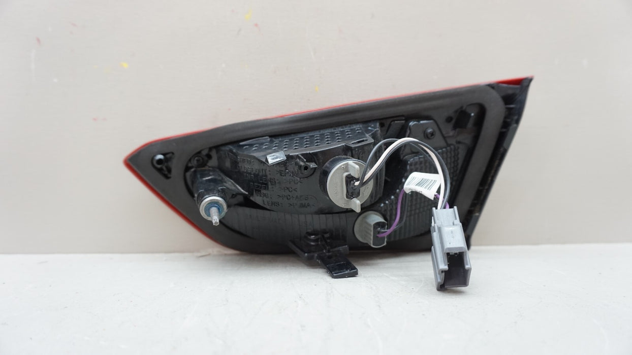 2016-2018 CHEVROLET MALIBU REAR LH LEFT DRIVER SIDE INNER TAIL LIGHT OEM