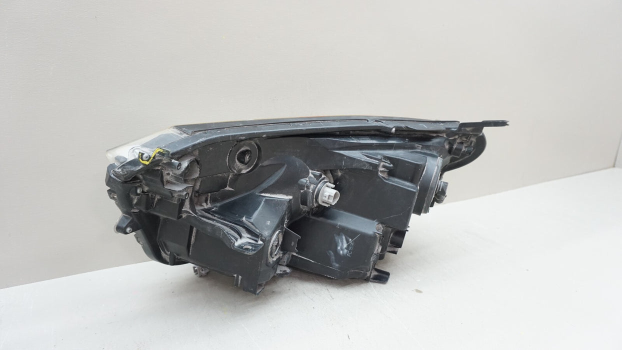 2016-2018 TOYOTA RAV4 SUV FRONT RIGHT PASSENGER SIDE HEADLIGHT LAMP HALOGEN OEM
