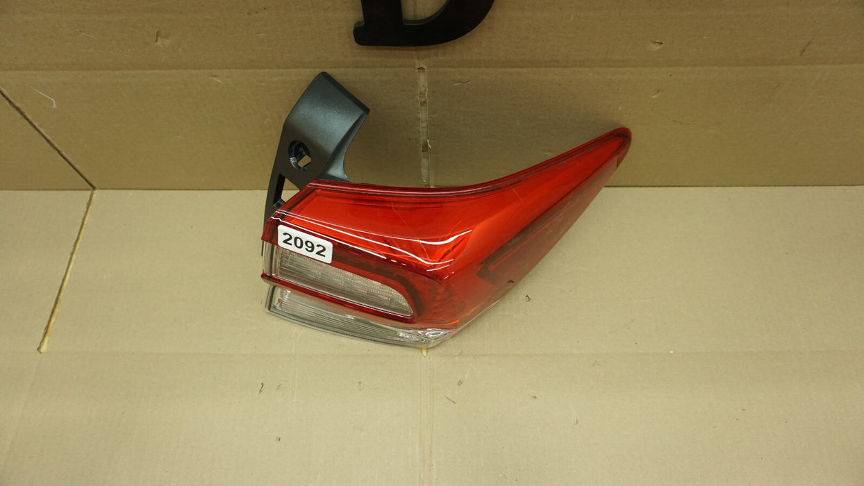 2021-2O22 SUBARU CROSSTREK RIGHT PASSENGER SIDE TAIL LIGHT LED OEM 84201-FL121