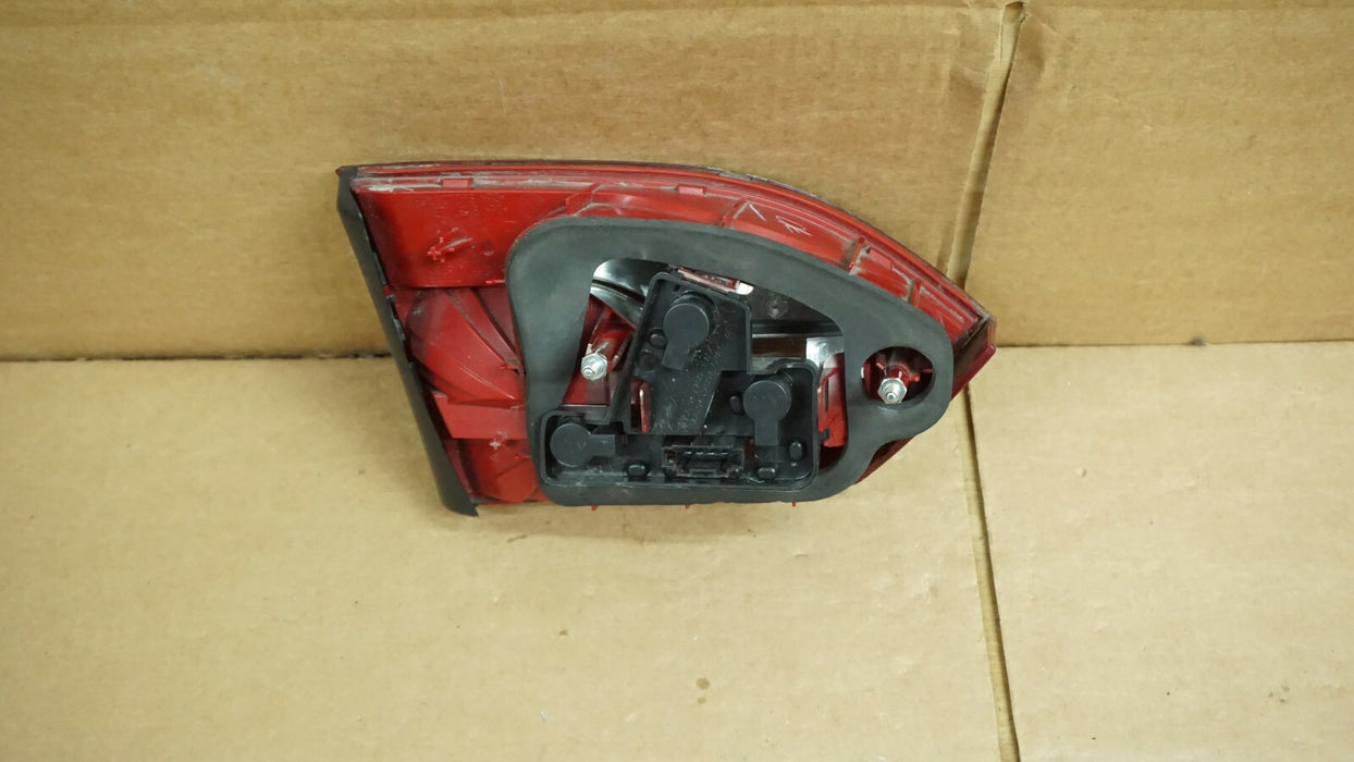 2011-2013 VOLKSWAGEN JETTA REAR RIGHT PASSENGER SIDE INNER TAIL LIGHT LAMP OEM