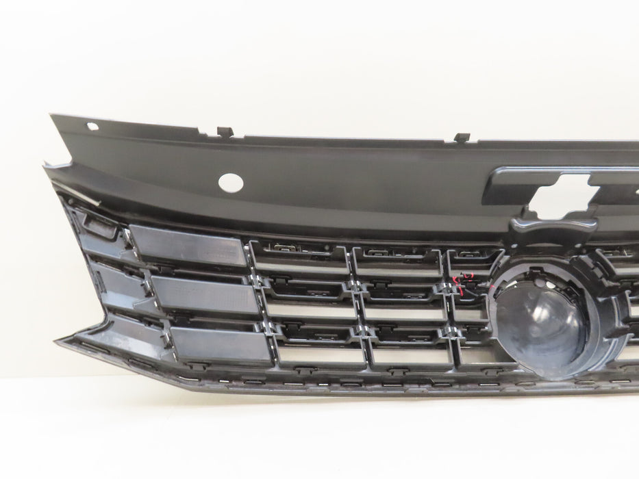 2016-2018 VOLKSWAGEN PASSAT FRONT RADIATOR GRILLE GRILL OEM