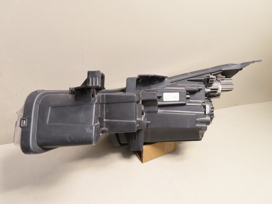 2021-2022 HYUNDAI ELANTRA RIGHT PASSENGERS HEADLIGHT OEM PARTS ONLY