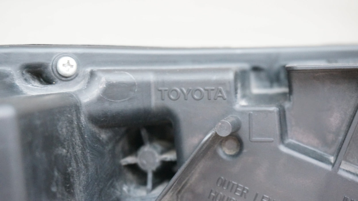 2022-2025 TOYOTA TUNDRA / SEQUOIA FRONT LEFT DRIVER SIDE PROJECTOR HEADLIGHT OEM