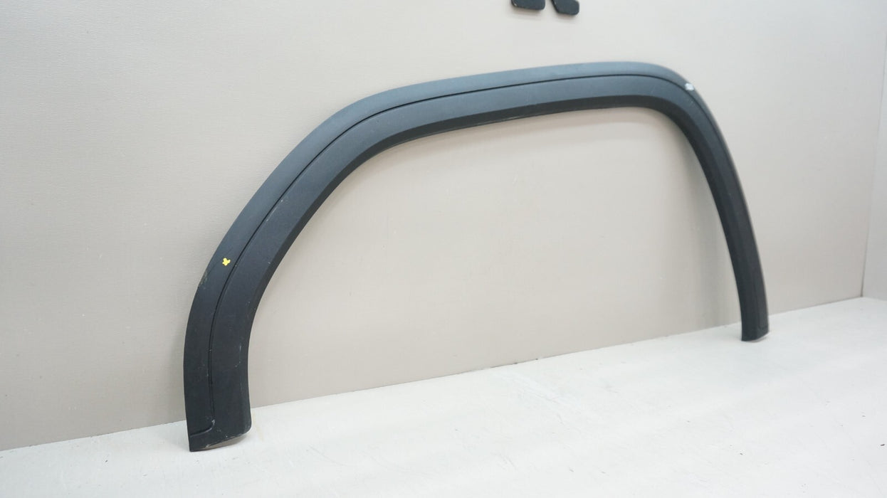 2019-2023 GMC SIERRA 1500 FRONT LEFT SIDE FENDER FLARE OEM 962772104 (R.T)