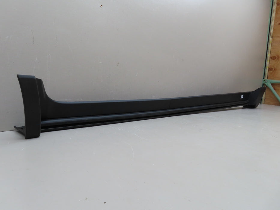 2018-2020 CHEVROLET EQUINOX RIGHT ROCKER SKIRT MOLDING COVER PANEL OEM 84713654