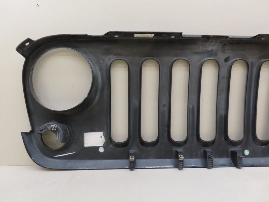 2007-2018 JEEP WRANGLER JK FRONT RADIATOR GRILL GRILLE OEM 1BM91TRM