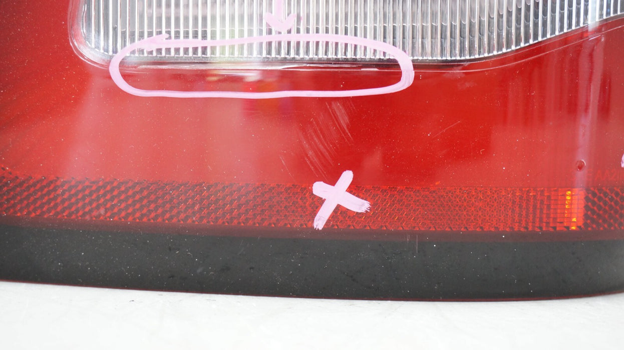 2019-2024 DODGE RAM 1500 REAR LEFT SIDE TAIL LIGHT OEM 55112993AD *CRACKED*