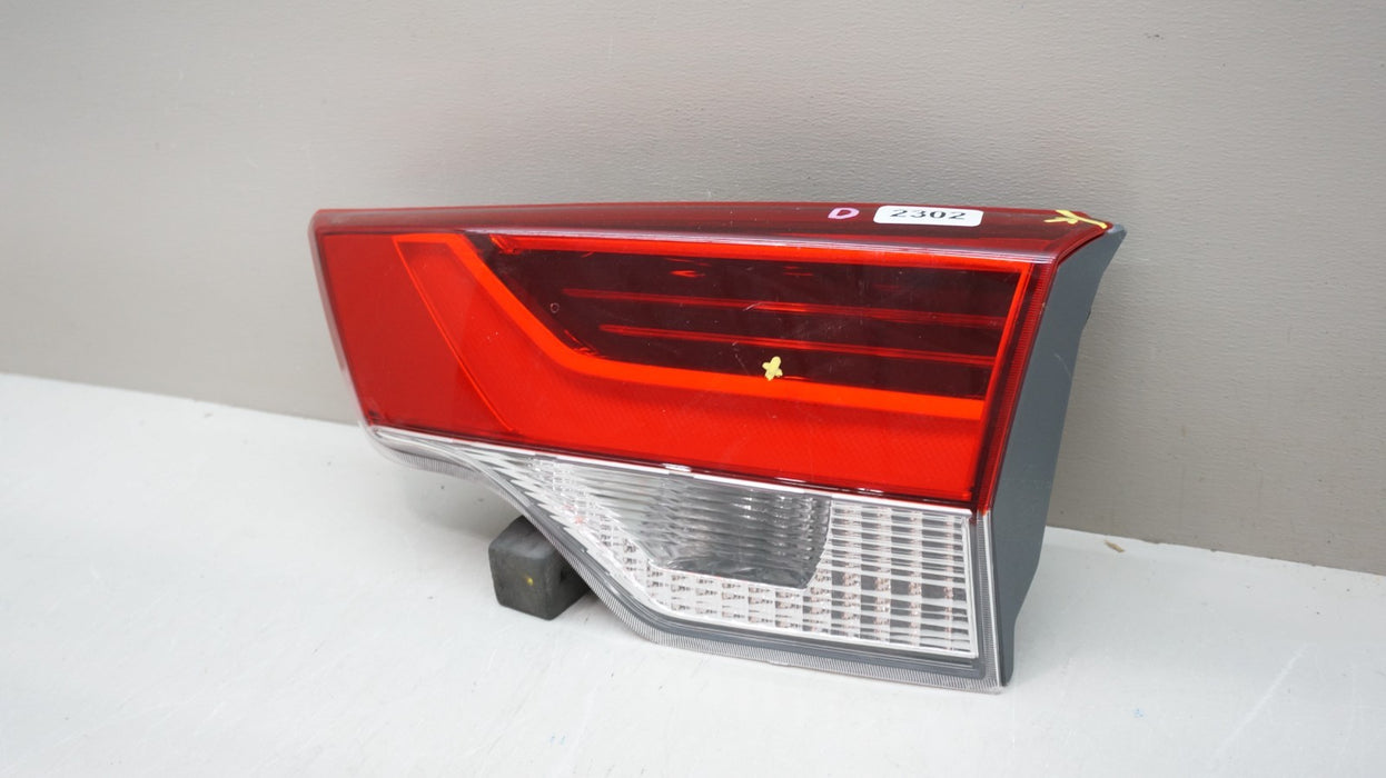 2017-2019 TOYOTA HIGHLANDER REAR RIGHT SIDE INNER TAIL LIGHT AFTERMARKET CAPA