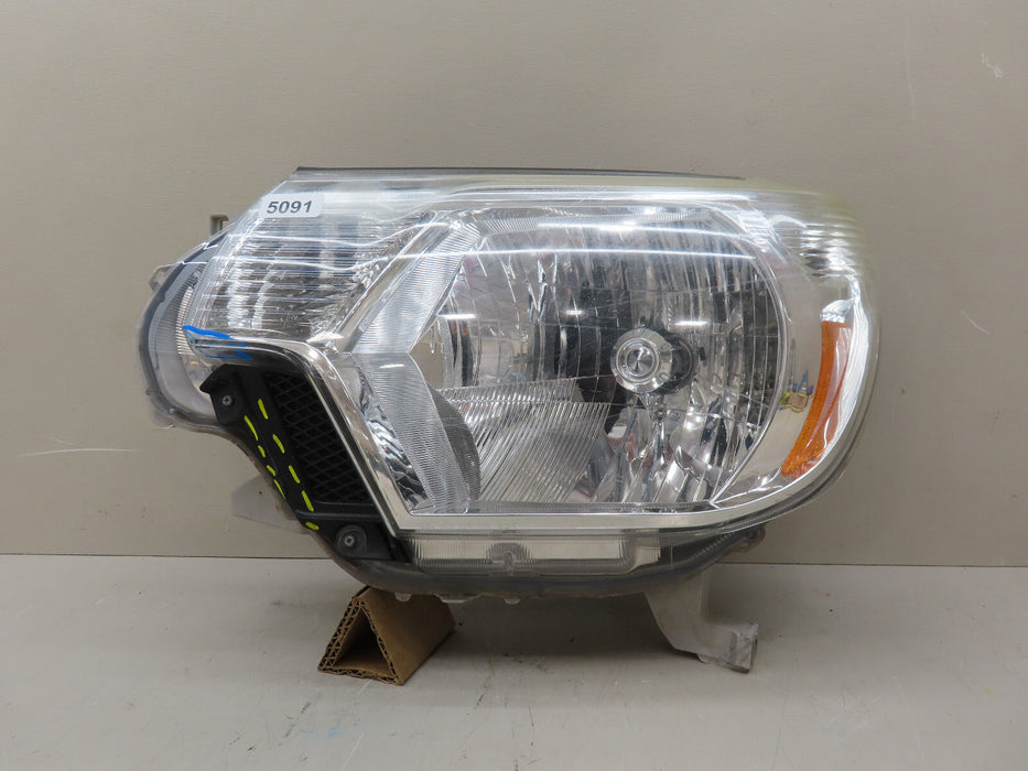 2012-2015 TOYOTA TACOMA LEFT DRIVER SIDE HEADLIGHT OEM