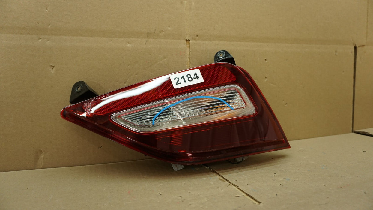 2019-2020 HYUNDAI SANTA FE REAR RIGHT PASSENGER SIDE BACK UP LIGHT OEM 92406S10