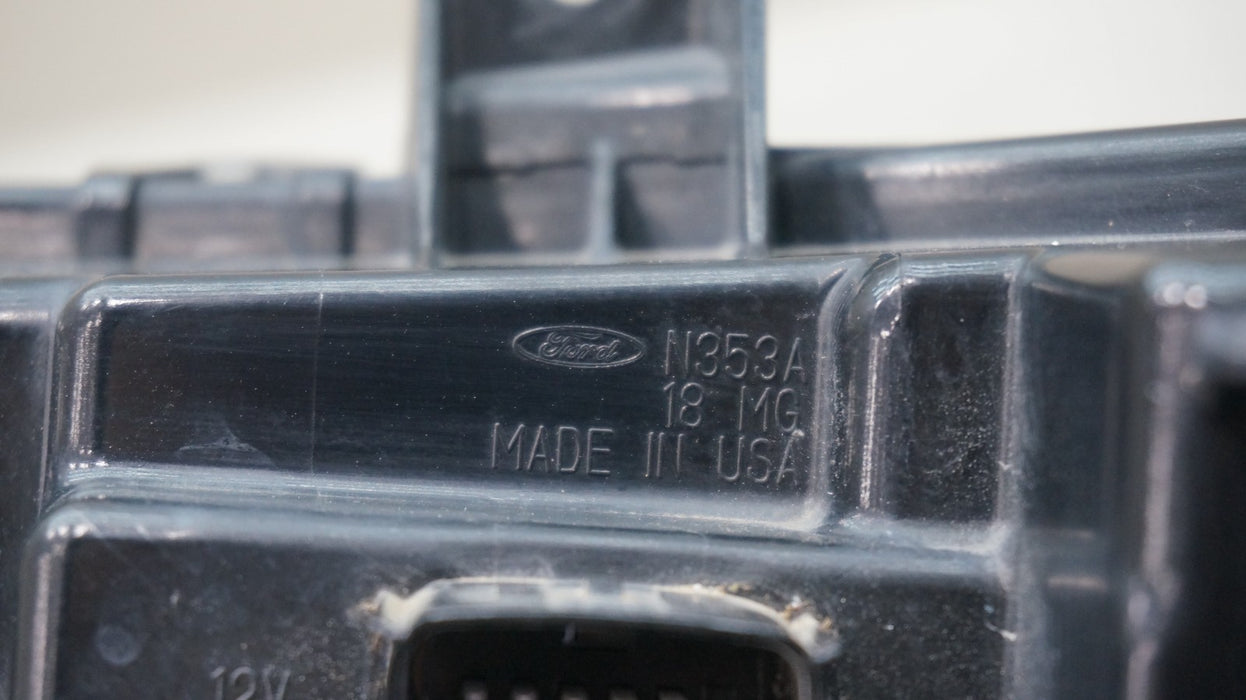 2018-2023 FORD MUSTANG FRONT RIGHT PASSENGER SIDE FOG LIGHT OEM