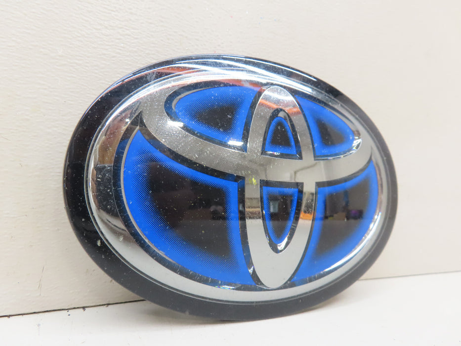 GENUINE TOYOTA FRONT EMBLEM OEM