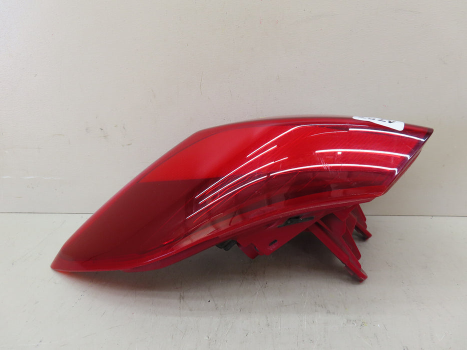 2016-2018 HYUNDAI TUCSON REAR RIGHT PASSENGER SIDE TAIL LIGHT OEM