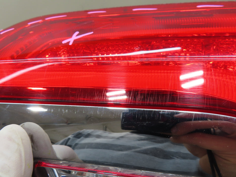 2015 -2020 JEEP GRAND CHEROKEE PASSENGER RH PASSENGER SIDE TAIL LIGHT OEM
