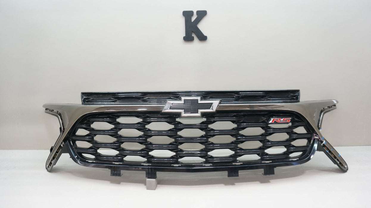 2024-2025 CHEVROLET TRAX RS FRONT BUMPER RADIATOR GRILLE OEM 42780278