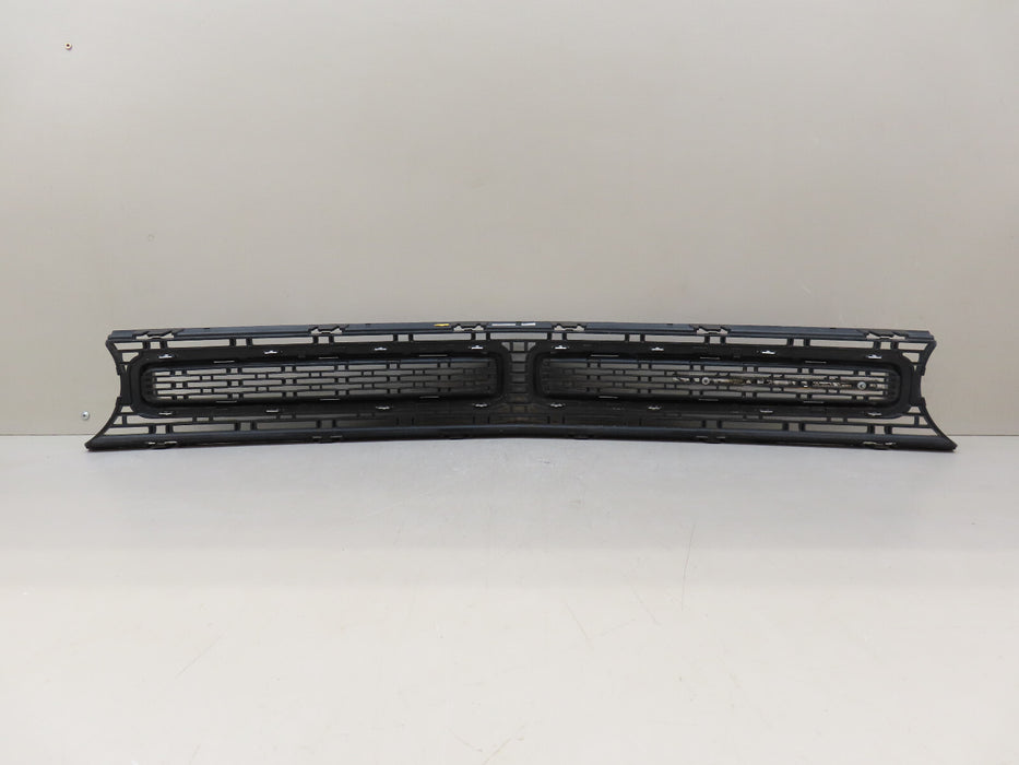 2015-2019 DODGE CHALLENGER FRONT UPPER RADIATOR GRILLE GRILL OEM 9403971