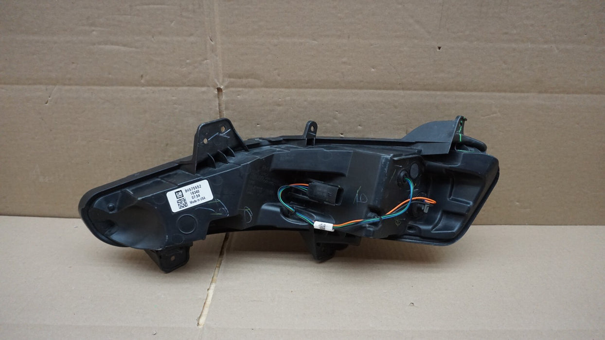 2019-2021 CHEVROLET MALIBU FRONT RIGHT PASSENGER SIDE FOG TURN SIGNAL LIGHT OEM