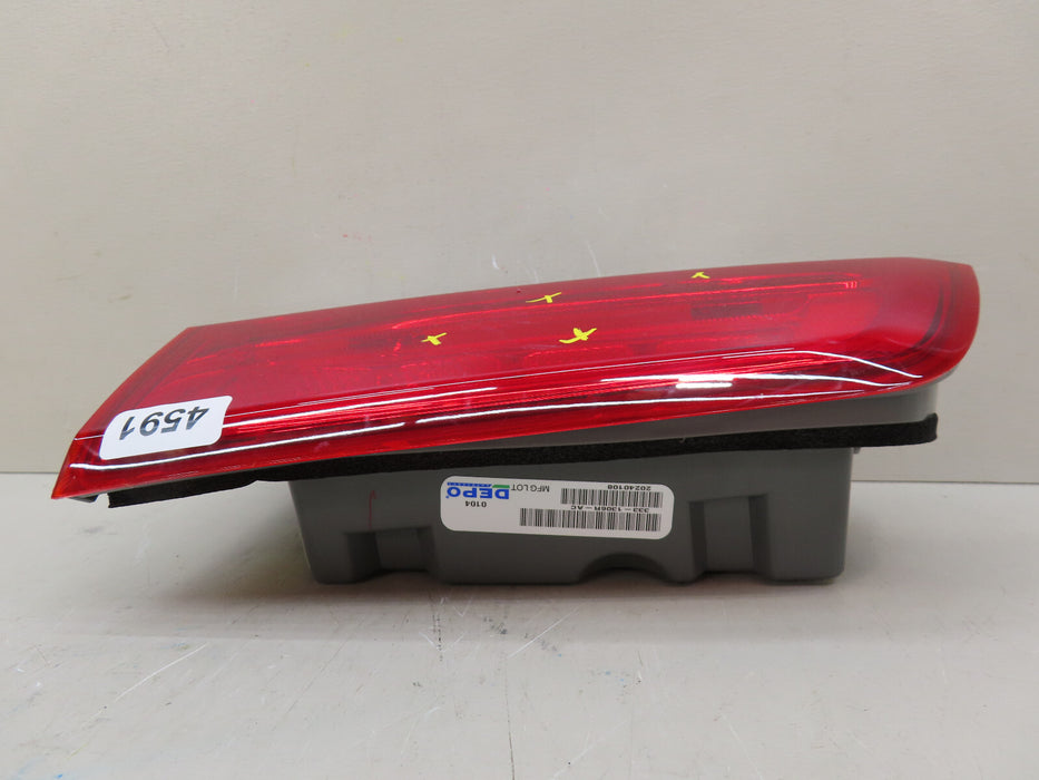 2015 -2020 JEEP GRAND CHEROKEE REAR RIGHT PASSENGER SIDE TAIL LIGHT AFTERMARKET