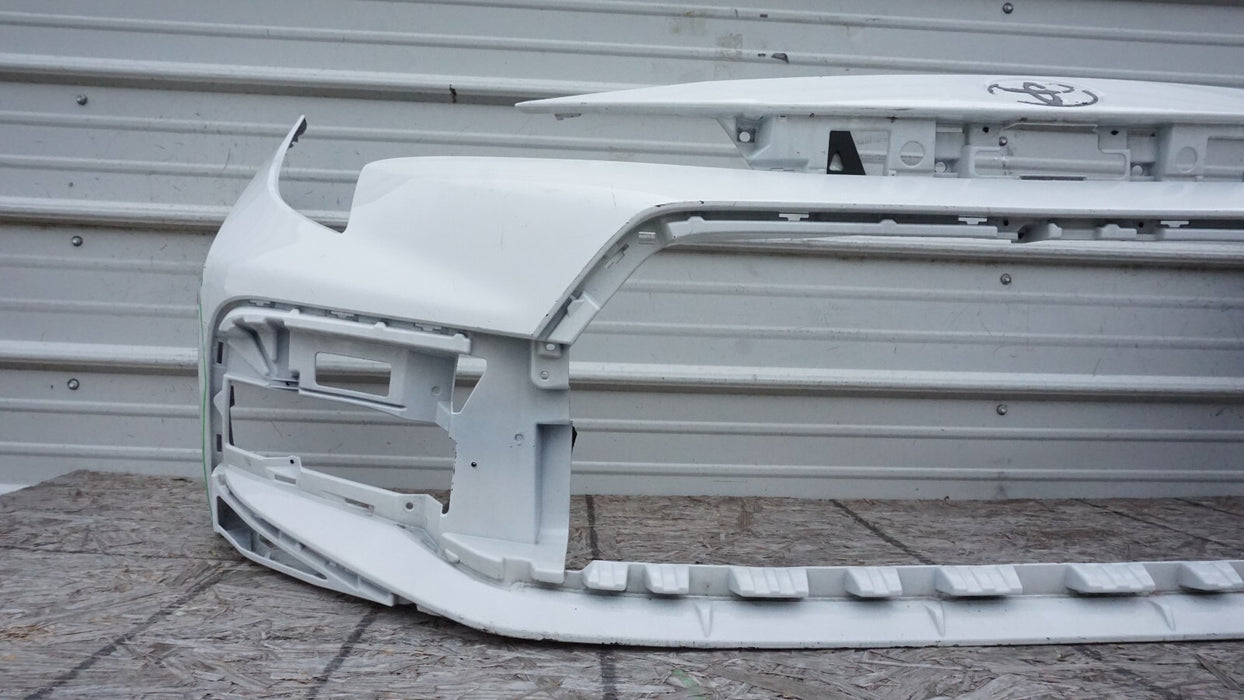 2020-2022 TOYOTA COROLLA FRONT BUMPER COVER OEM 20 21 22