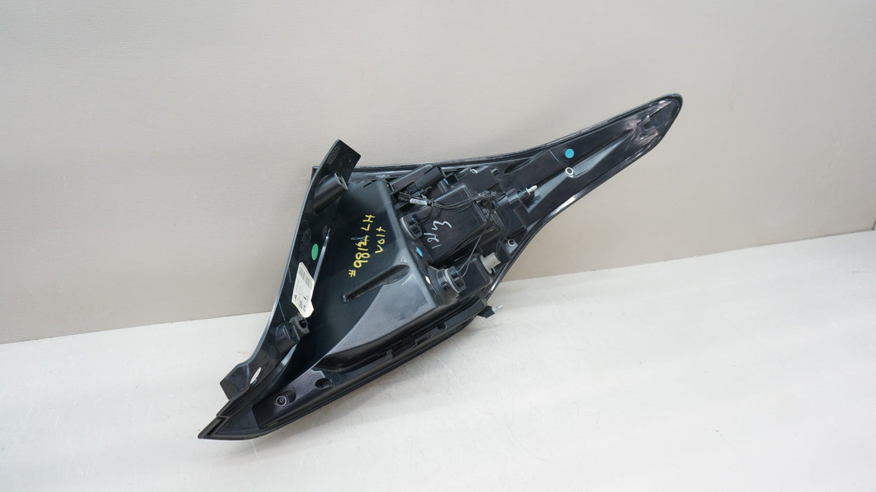 2016-2019 CHEVROLET VOLT REAR LEFT DRIVERS SIDE TAIL LIGHT OEM