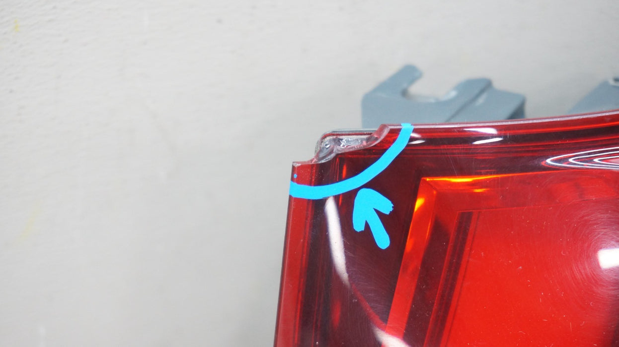 2014-2018 BMW X5 F15 REAR RIGHT PASSENGER SIDE OUTER TAIL LIGHT OEM 7290104