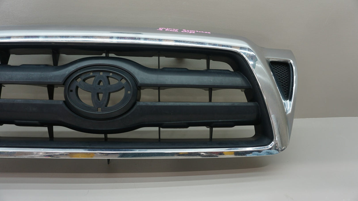 2005-2009 TOYOTA TACOMA FRONT BUMPER CENTER GRILL GRILLE OEM 53100-04350