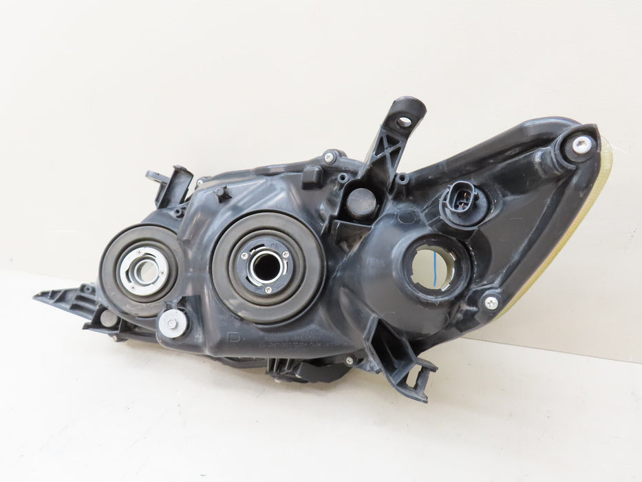 2011-2013 TOYOTA COROLLA FRONT RIGHT PASSENGER SIDE HEADLIGHT LAMP HALOGEN OEM
