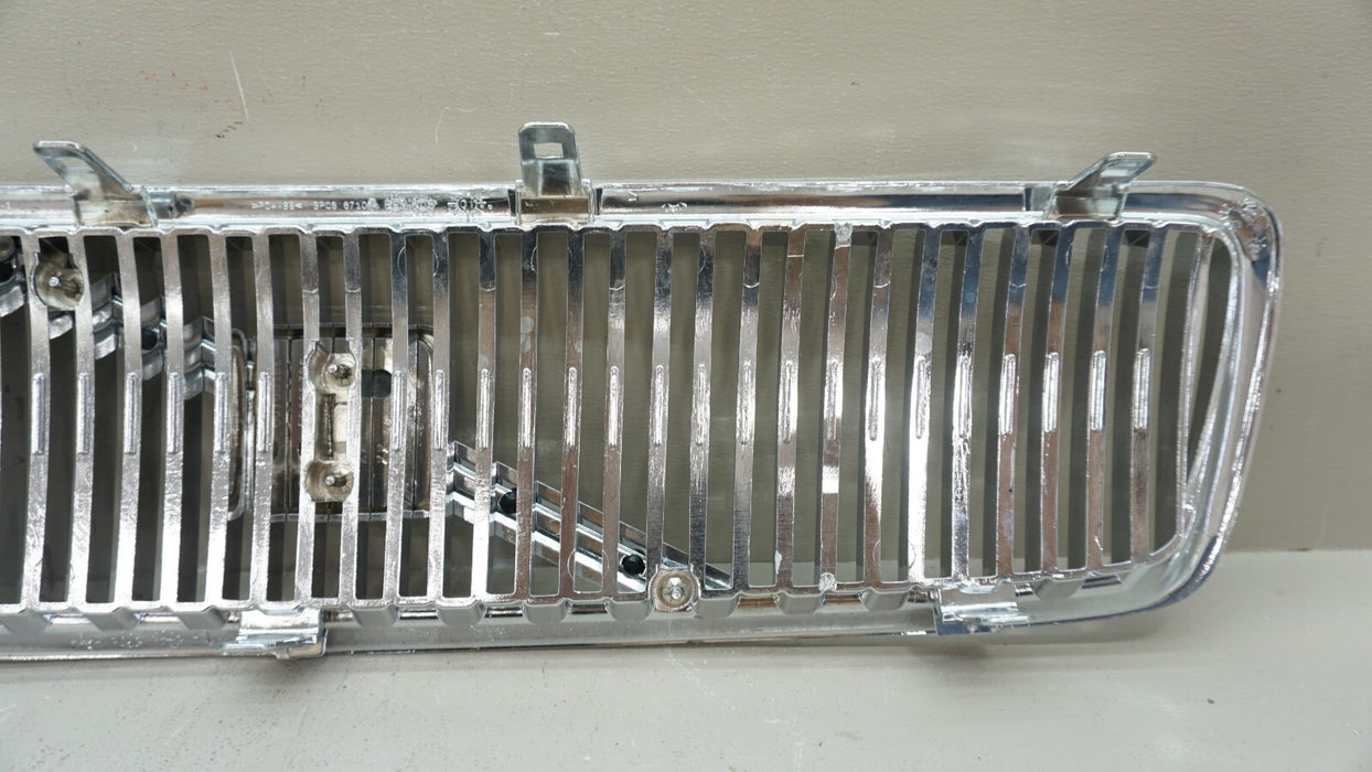 2001-2004 VOLVO V70 FRONT BUMPER RADIATOR GRILLE GRILL W/ EMBLEM OEM 8659875