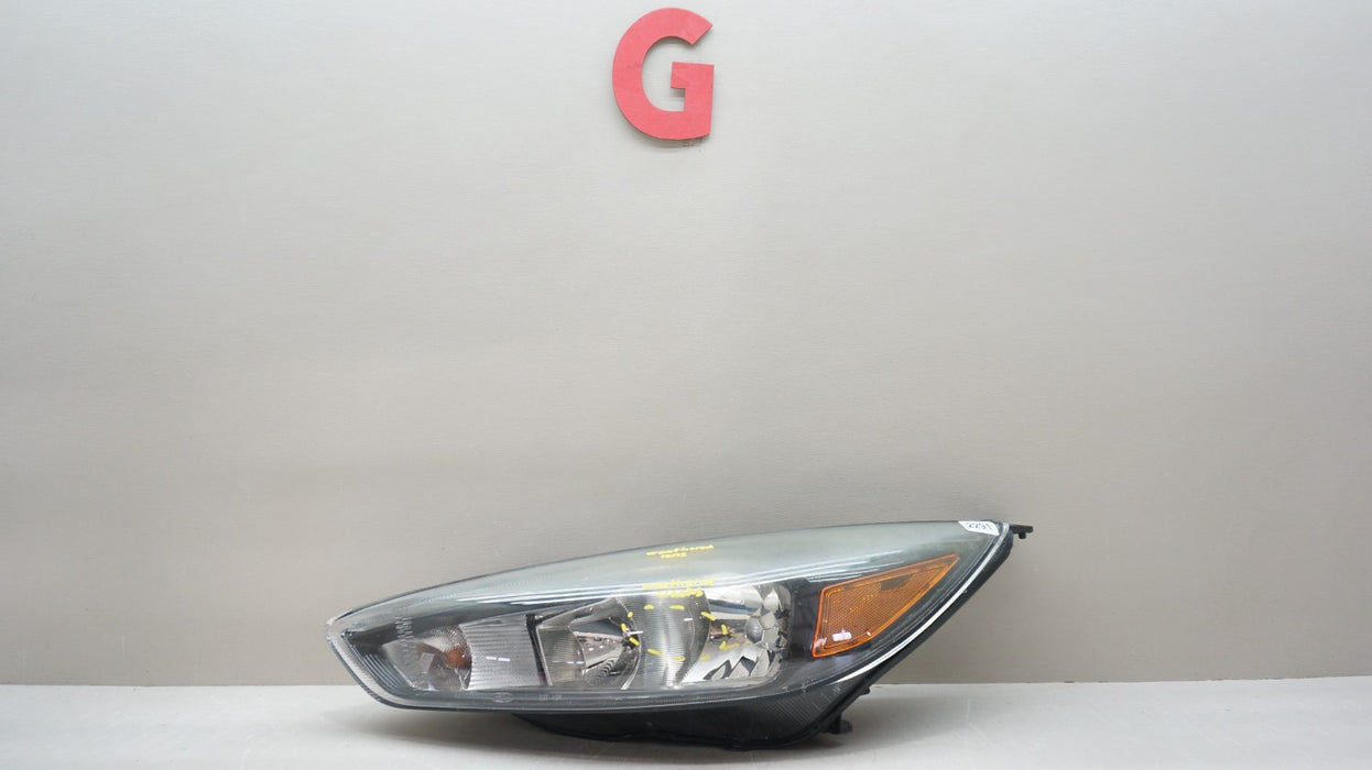 2015-2018 FORD FOCUS FRONT LH LEFT DRIVER SIDE HALOGEN HEADLIGHT OEM