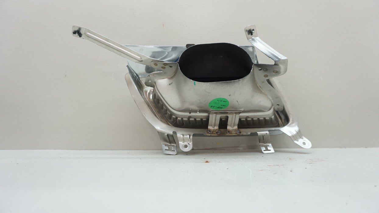 2020-2024 CADILLAC XT6 REAR LEFT DRIVER BUMPER EXHAUST BEZEL TIP OEM