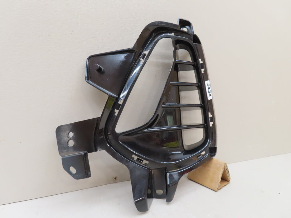 2018-2020 HYUNDAI ELANTRA GT FRONT LEFT DRIVER SIDE FOG LIGHT COVER BEZEL OEM