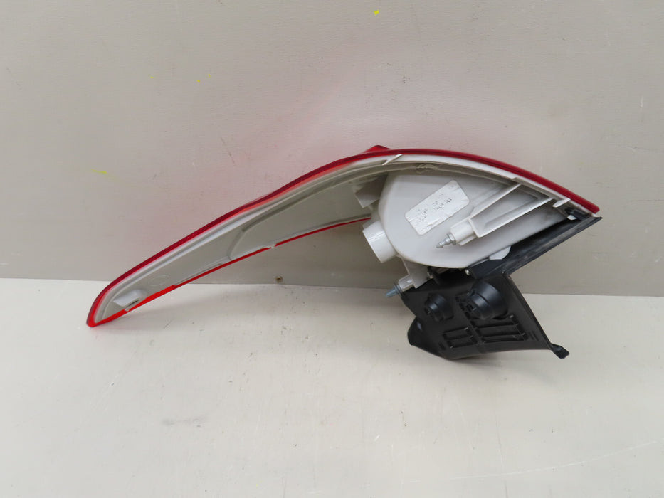 2013-2016 FORD ESCAPE REAR LEFT DRIVER TAIL LIGHT OUTER HALOGEN OEM